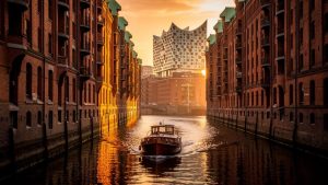 Neuigkeiten zur Fleetfahrt durch die Speicherstadt: Hamburgs Herz auf dem Wasser erleben