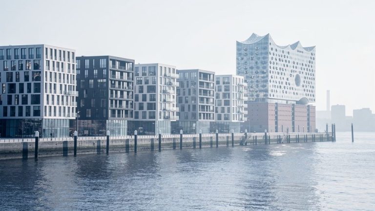 Architekturführungen HafenCity Februar 2026: Dein Blick hinter Hamburgs moderne Kulissen
