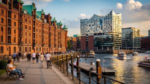 Spaziergänge am Hafen: Dein Kompass durch Hamburgs maritimes Herz – Neuigkeiten und unvergessliche Momente 2026