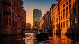 Neuigkeiten zur Fleetfahrt durch die Speicherstadt: Hamburgs Herz vom Wasser aus entdecken!