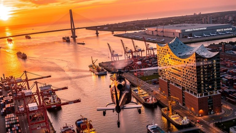 Helikopterrundflug Finkenwerder: Dein atemberaubender Blick auf Hamburgs maritime Seele