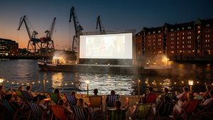 Filmzauber unter Sternen: Dein Guide zum Open-Air-Kino am Hafen Juli 2026