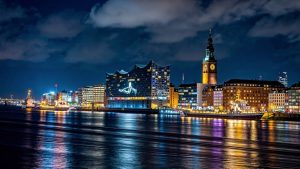 Neuigkeiten zu Hamburg bei Nacht – Ein Lichtermeer aus Skyline und Elbe