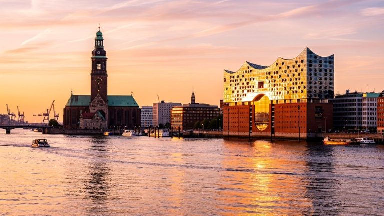 Hamburgs Wahrzeichen – Michel und Elbphilharmonie: Ein Blick auf ihre neuesten Entwicklungen