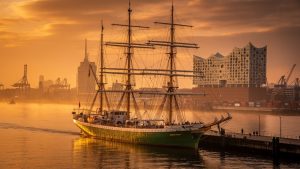 Neuigkeiten vom Rickmer Rickmers Museumsschiff: Ein maritimes Wahrzeichen erstrahlt in neuem Glanz!